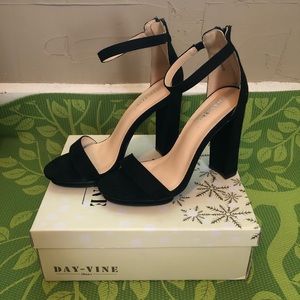 Nasty Gal size 8 heels